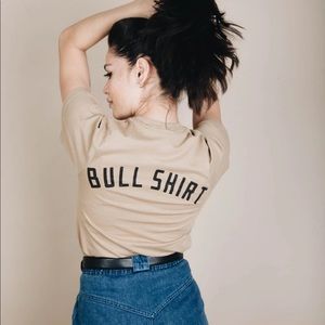 The Bee & the Fox Bullshirt T, size S